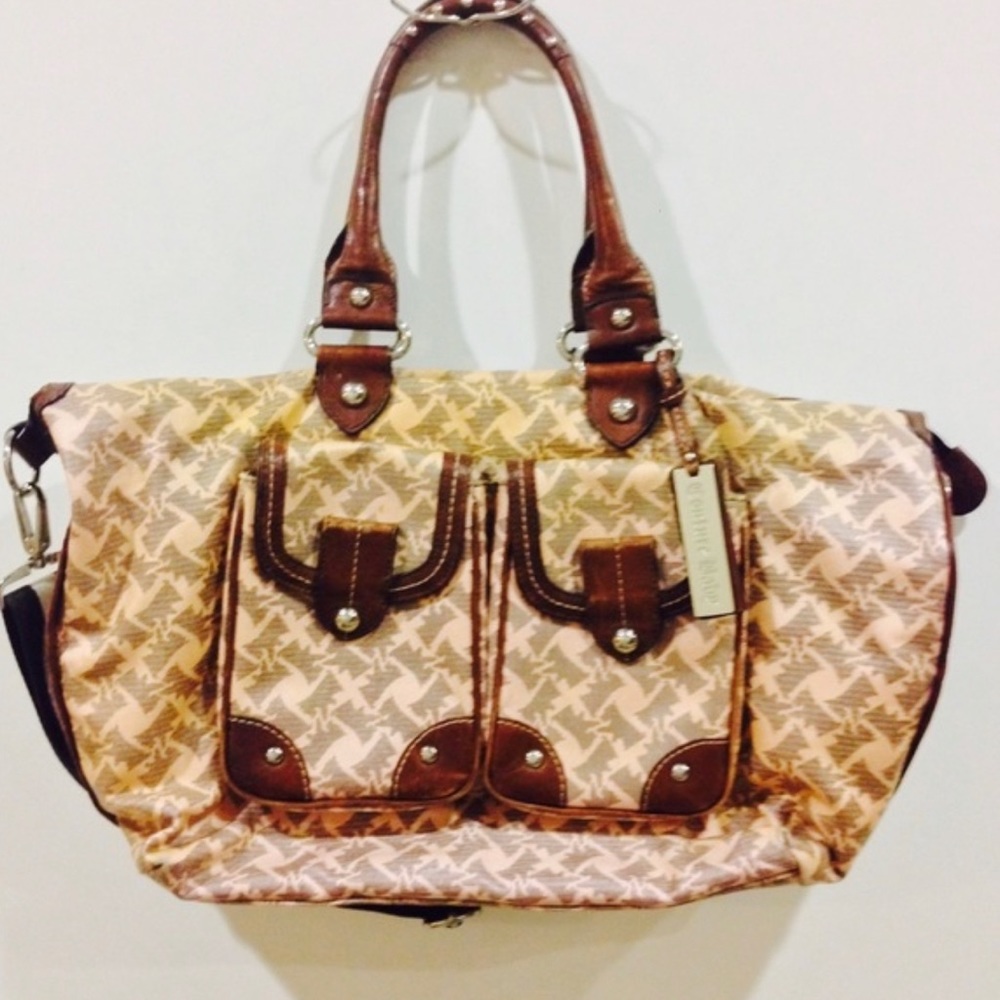 Searching For: JUICY COUTURE SCOTTIE DOG PRINT CARRY ON DIAPER HANDBAH BAG PURSE